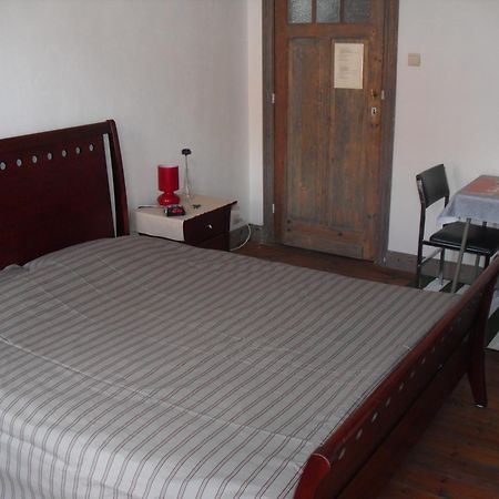 Guesthouse Oude Houtmarkt 伊普尔 外观 照片
