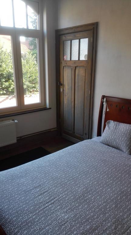 Guesthouse Oude Houtmarkt 伊普尔 外观 照片