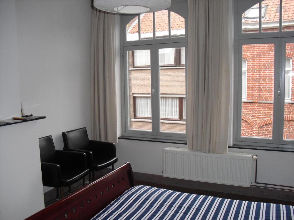 Guesthouse Oude Houtmarkt 伊普尔 客房 照片
