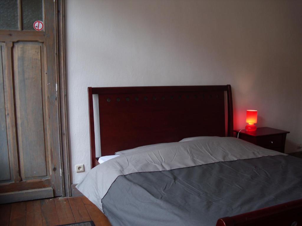 Guesthouse Oude Houtmarkt 伊普尔 客房 照片