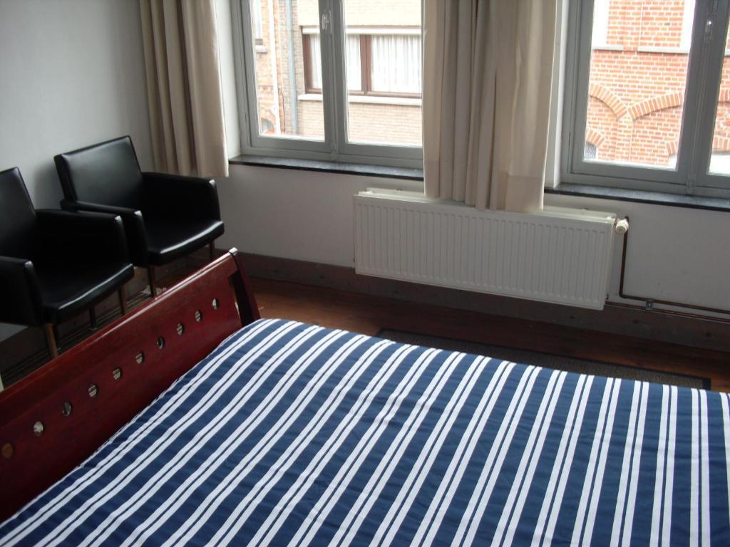 Guesthouse Oude Houtmarkt 伊普尔 客房 照片