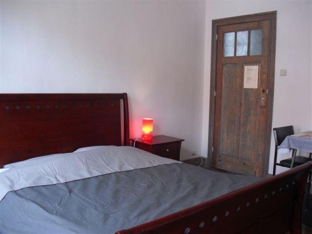 Guesthouse Oude Houtmarkt 伊普尔 外观 照片